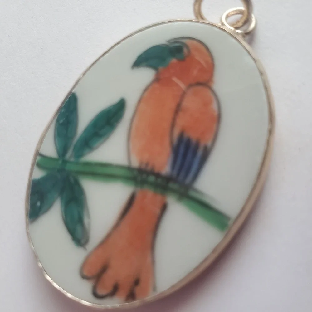 Vintage Hand Painted Ceramic Bird Pendant Oval Tropical Parrot Charm Silver Tone